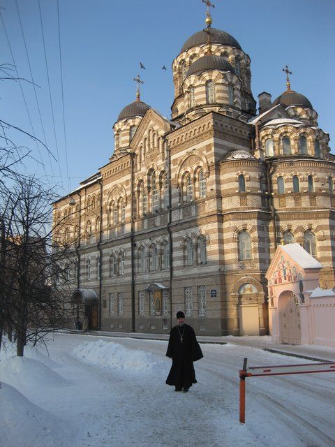 Паломническая поездка ко святыням Москвы и Санкт-Петербурга