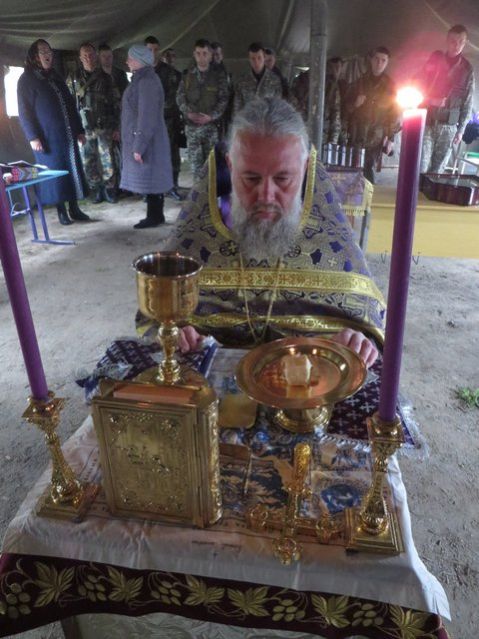 Божественная литургия на границе с Крымом