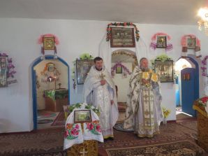 Божественная литургия в с. Новонатальевка