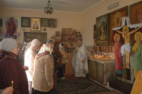 Божественная литургия в Свято-Дмитриевском храме