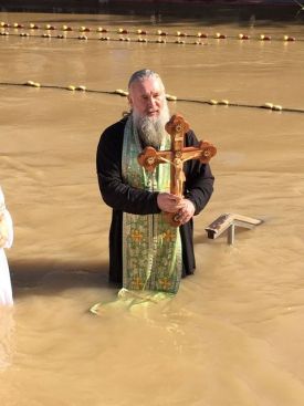 Фото к новости: Освящение Креста с Распятием