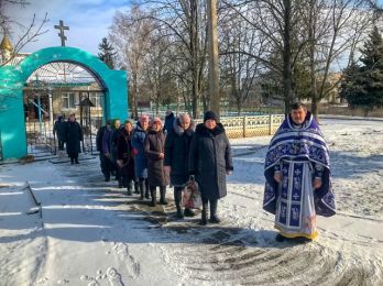 Божественная литургия в селе Хлебодаровка