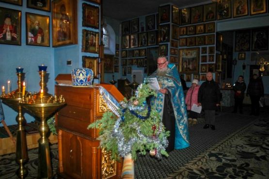 День чествования иконы Божией Матери «Мария обрете благодать у Бога» и памяти равноапостольного Наума Охридского