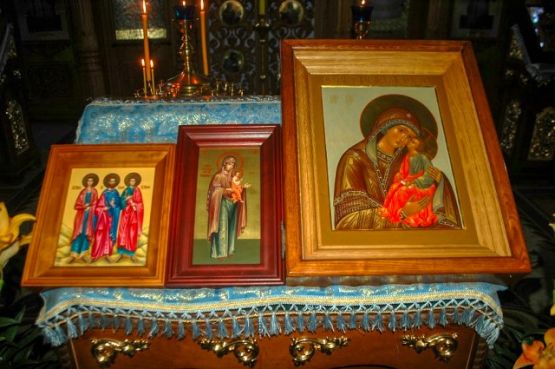 День чествования иконы Божией Матери «Моденская» и памяти святых мучеников Инны, Пинны и Риммы