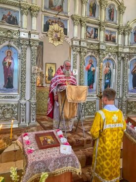 Традиционный Крестный ход из Чаплинки в Асканию-Нова