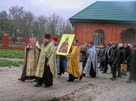 Встреча икон Божией Матери «Путеводительница Тихвинская» и святого преподобного и благоверного князя Олега Брянского