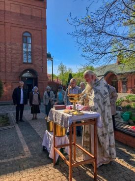 Богослужение в Пятницу Светлой седмицы