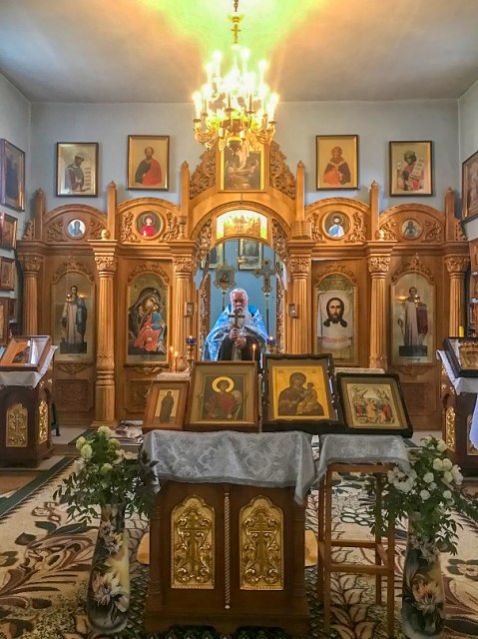 Молебен у святынь