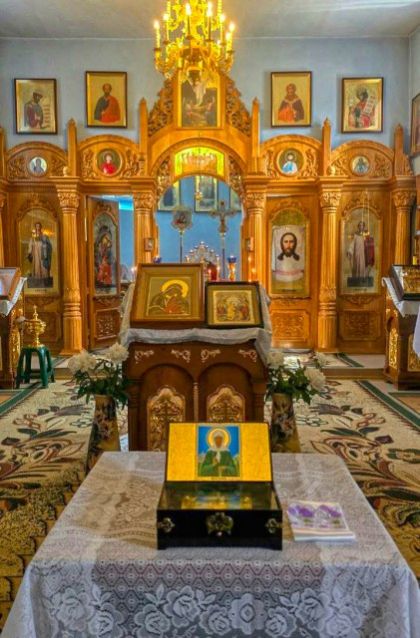 Молебное пение у частицы мощей святой блаженной Матрены
