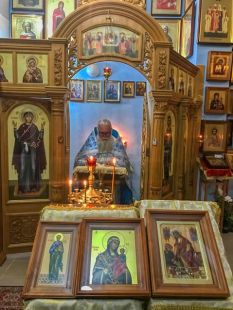 Ночная Божественная литургия