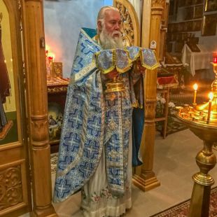 Ночная Божественная литургия