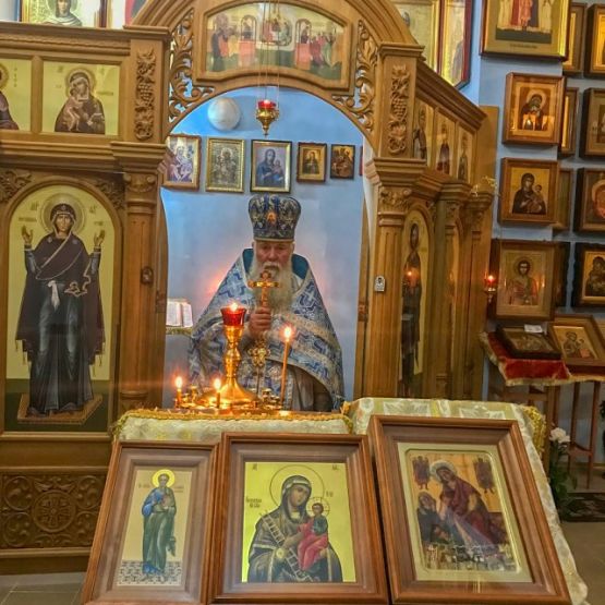 Ночная Божественная литургия