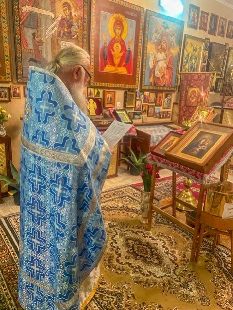 Ночная Божественная литургия