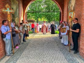 Традиционный Крестный ход из Чаплинки в Асканию-Нова