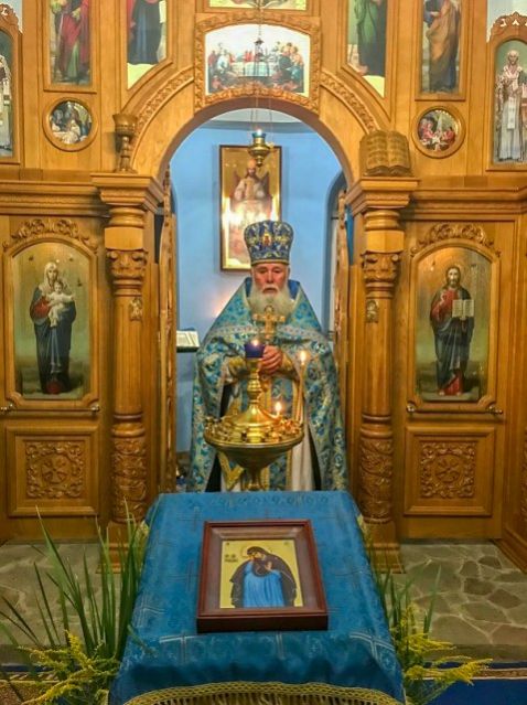 Ночная Божественная литургия