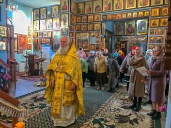 Встреча иконы святого мученика Уара с частицей его святых мощей