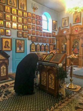 Молебен у святынь