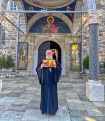 Фото к новости «Наш настоятель на Святой Горе Афон»
