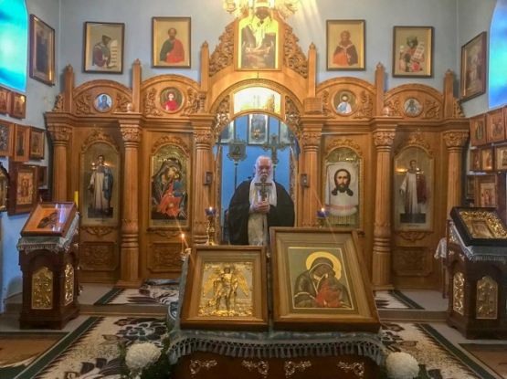 Святый Архангеле Божий Михаиле со всеми небесными силами, моли Бога о нас!