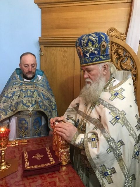 День чествования иконы Божией Матери «Распутывающая узлы»