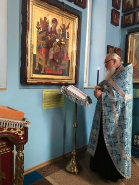 Утреня с чтением акафиста Пресвятой Богородице