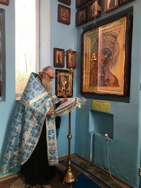 Утреня с чтением акафиста Пресвятой Богородице