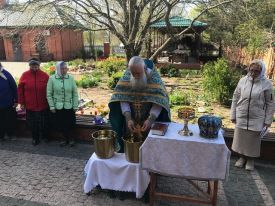 Божественная литургия в с. Хлебодаровка