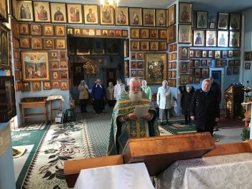 Божественная литургия в с. Хлебодаровка
