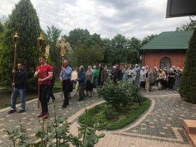 Престольный праздник Божией Матери в честь Ее иконы «Мати Молебница»