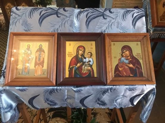 Престольный праздник Божией Матери в честь Ее иконы «Мати Молебница»