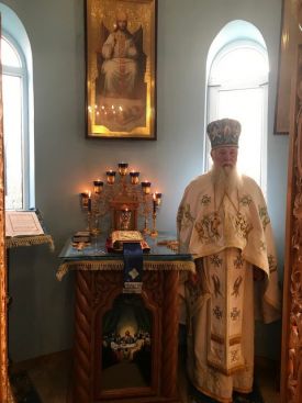 Божественная Литургия в день чествования иконы Пресвятой Богородицы “Достойно есть” или “Милующая”