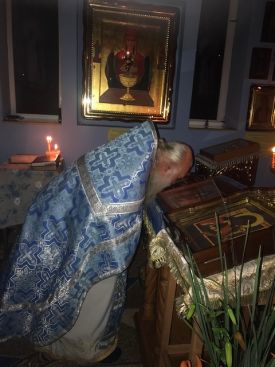 Ночная Божественная Литургия