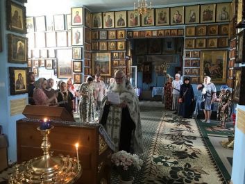 Традиционный Крестный ход из Чаплинки в Асканию-Нова