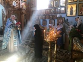 Божественная литургия в день обретения чудотворной иконы Божией Матери «Мати Молебница»