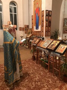 Ночная Божественная Литургия