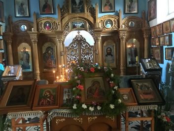 Божественная литургия в день принесения чудотворной иконы Божией Матери «Мати Молебница»