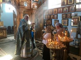 Божественная литургия в день принесения чудотворной иконы Божией Матери «Мати Молебница»