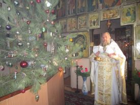 Божественная литургия в храме Димитрия Солунского