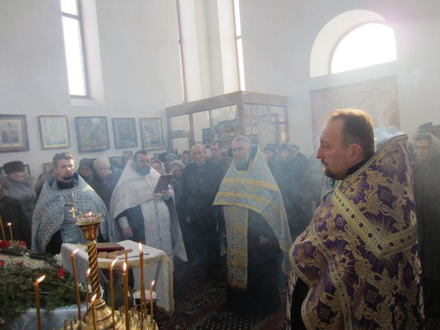 Наш настоятель с иконой «Мати Молебница» посетил храм Рождества Иоанна Предтечи пгт. Чаплинка