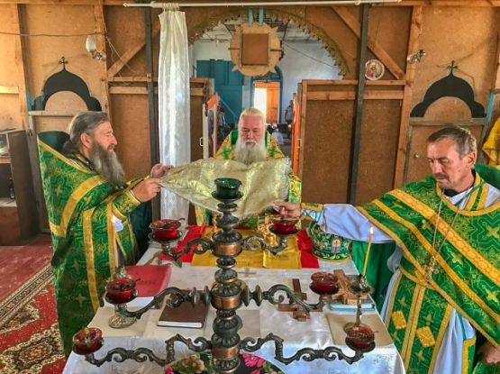 Храмовый праздник в с. Строгановка в день 30-летия возобновления богослужений