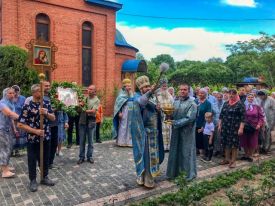 Престольный праздник Божией Матери в честь Ее иконы «Мати Молебница»