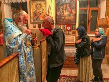 Ночная Божественная Литургия