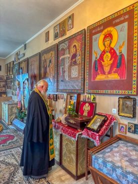 Молебен с чтением акафистов