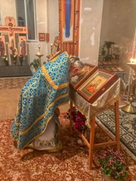 Ночная Божественная литургия