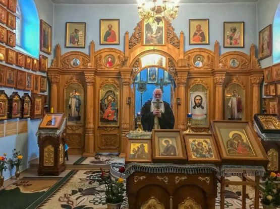 Чтение акафистов