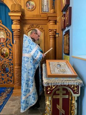 Молебен с акафистами