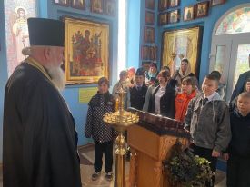 Учащиеся и педагоги Асканийской и Хлебодаровской школ посетили храмовый комплекс