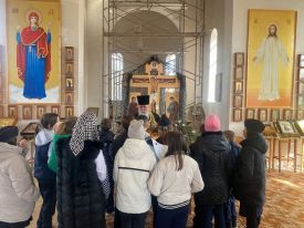 Учащиеся и педагоги Асканийской и Хлебодаровской школ посетили храмовый комплекс