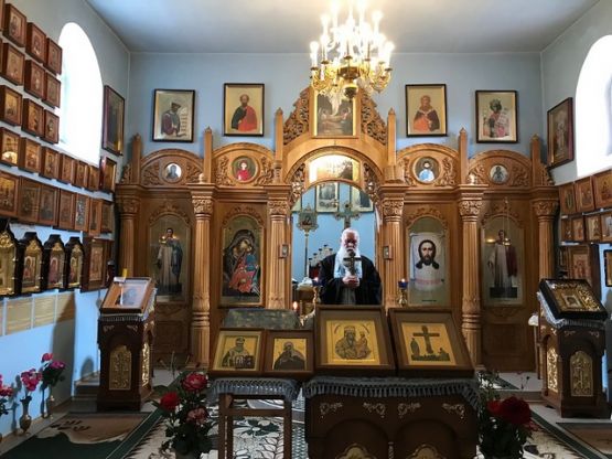 Акафист у святынь