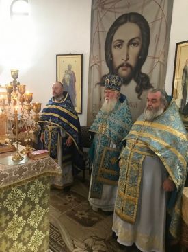 Божественная литургия в Иоанно-Предтеченском храме